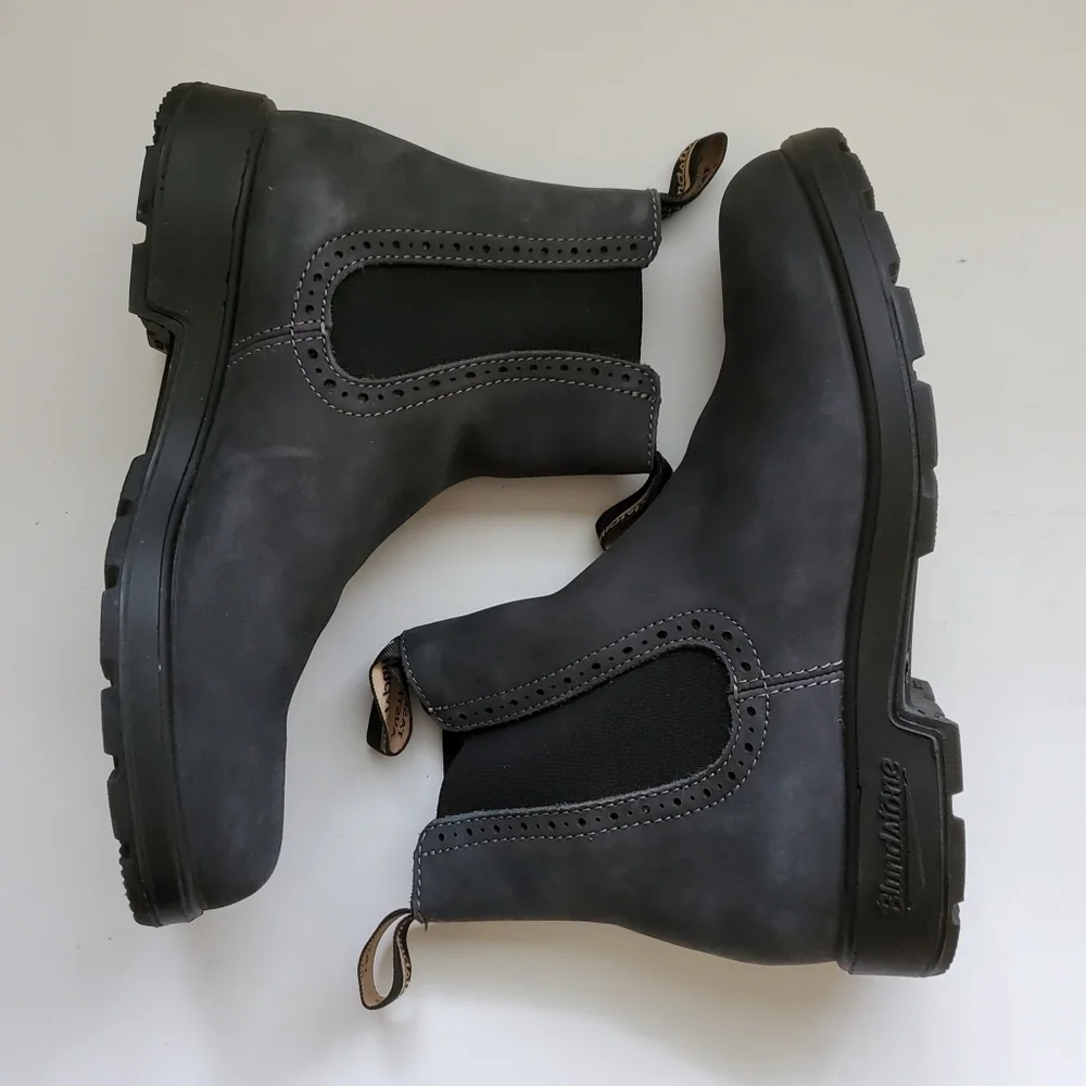New Blundstone 1630 Rustic Black Chelsea Boots - Picture 3 of 7